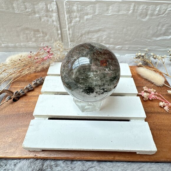 Small Garden Quartz Sphere - Picture 2 of 8